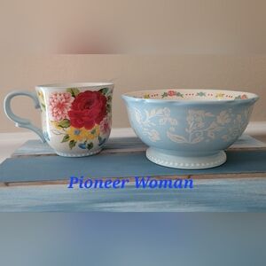Pioneer Woman Blue Floral Mug & Bowl Set NWOT